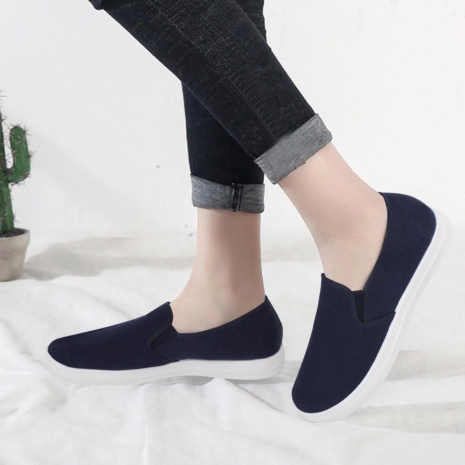 Barefoot Shoes Women Slip on Loafers for Women 2024 Comfortable Dressy Slip onLightweight Breathable Christmas Tennis Shoes for Men Running Shoes for Women