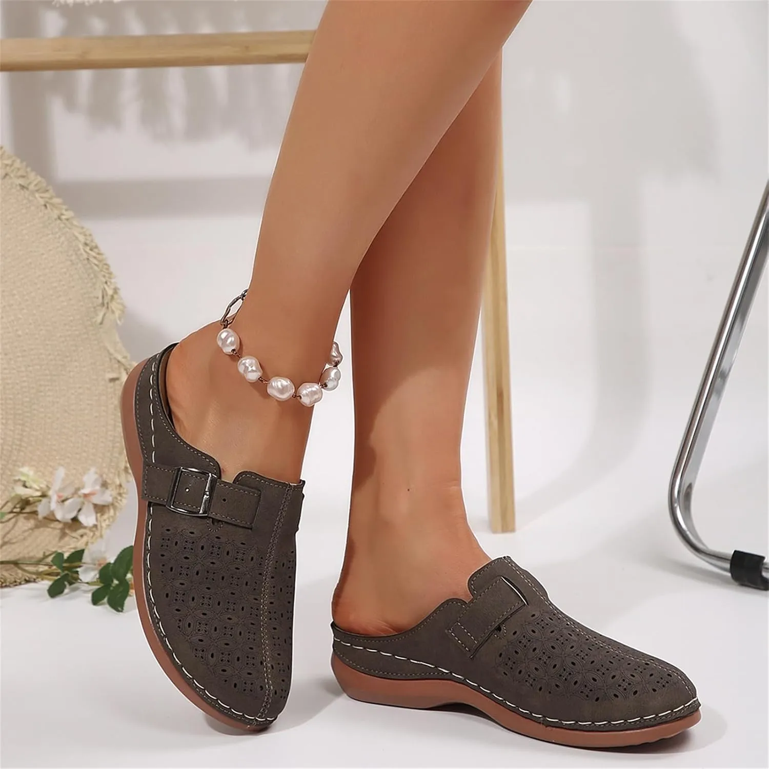 Clogs and Mules Shoes for Women Closed Toe Sandals Wide Width Comfortable Arch Support Backless Low Wedge Slip on Shoes Comfortable Womens Mule