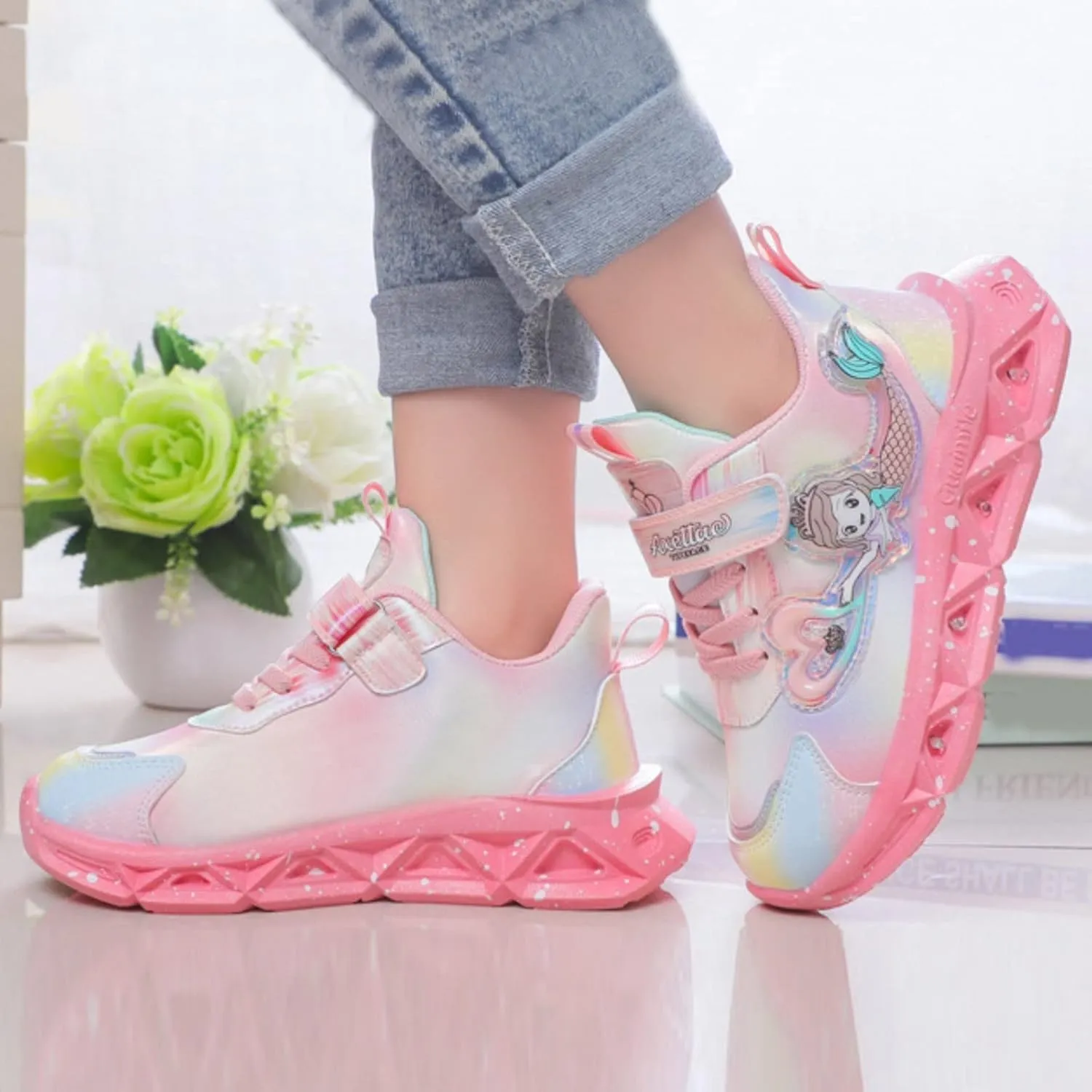 Girls Sneakers Casual Shoes LED Light Up 𝗠ermaid Shoes Slip On Light-Up Sneakers Breathable Mesh Sneakers