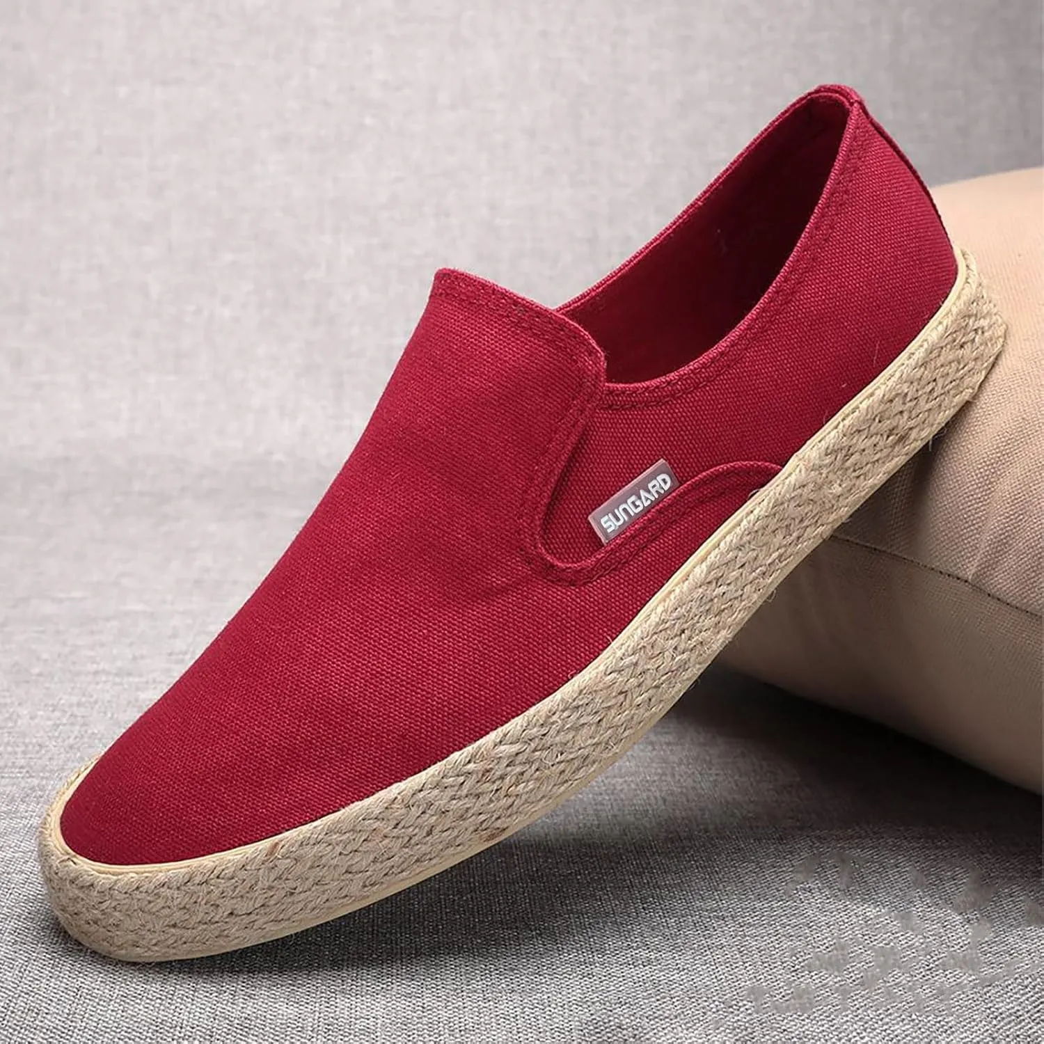 Solid Color Mens Casual Shoes Fashion Breathable Slip on Lightweight Summer Comfortable Outdoor Flat Bottom Walking Running Sneakers for Ladies