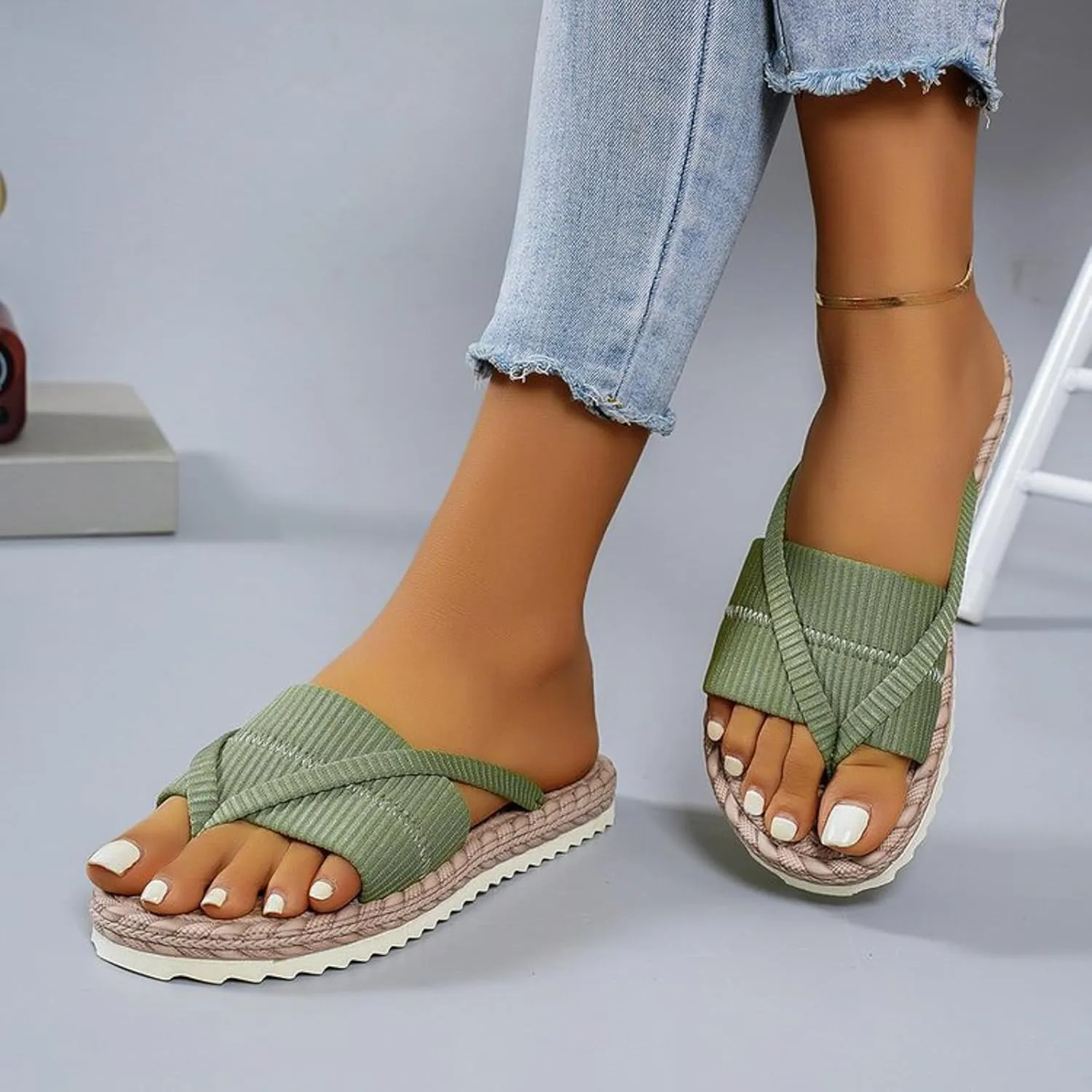 SuanlaTDS Womens Flat Sandals Flip Flops Comfortable 2025 Thong Split Toe Summer Dress Beach Open-toe Slip On Slides Slippers Dressy Walking Bohemian Outdoor Party Low Heels Flats Sandals