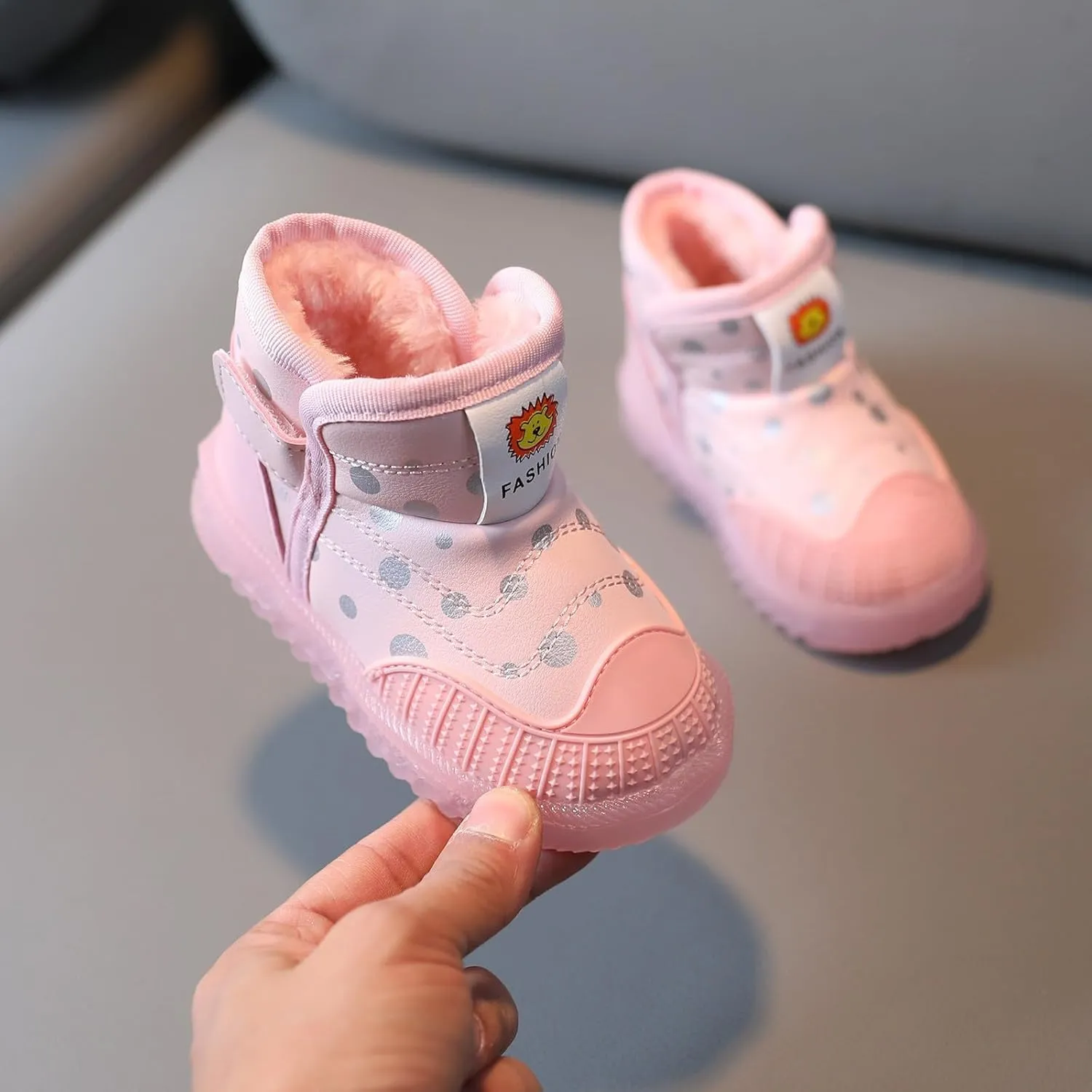 Toddler Girls Boys Light Up Shoes LED Cotton Warm Breathable Lightweight Walking Sneakers Winter Warm Ankle Boots