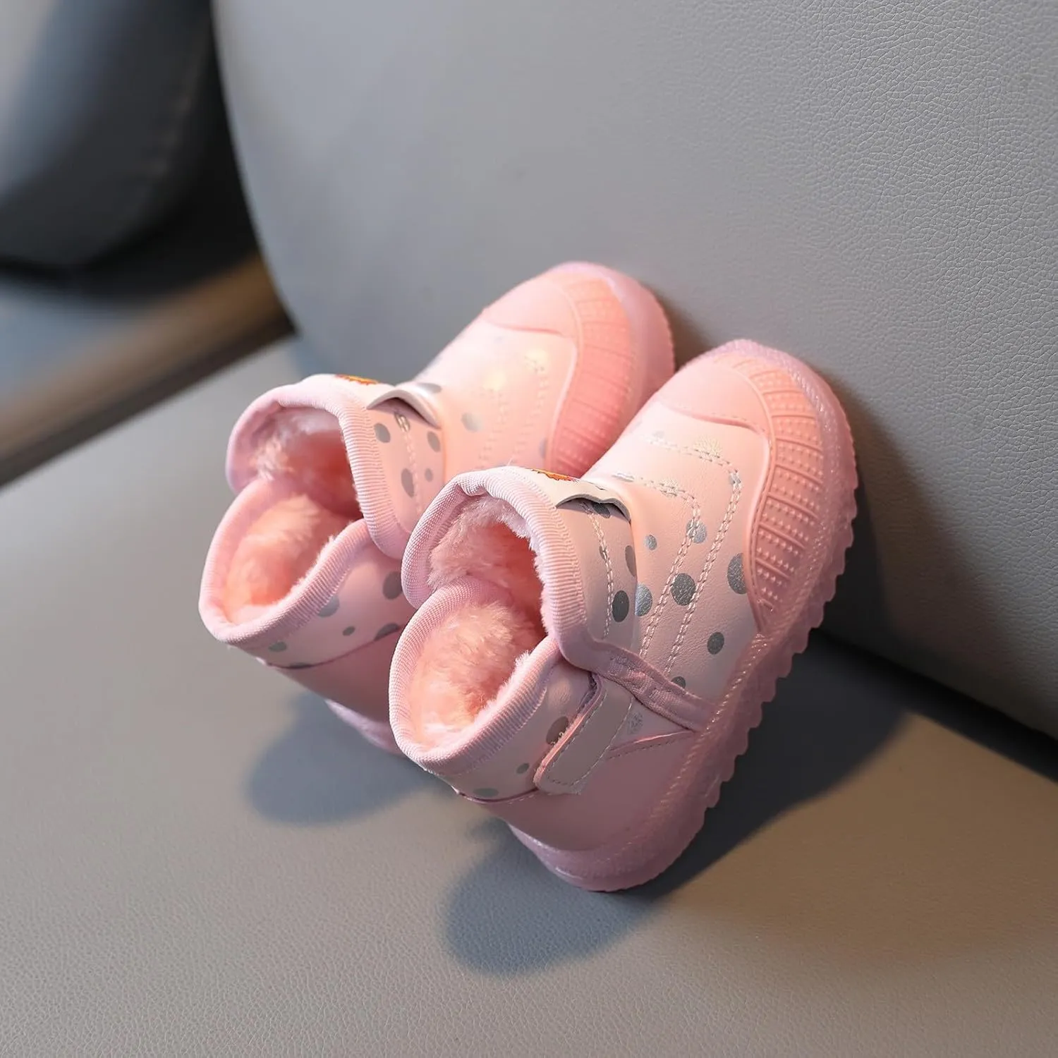 Toddler Girls Boys Light Up Shoes LED Cotton Warm Breathable Lightweight Walking Sneakers Winter Warm Ankle Boots