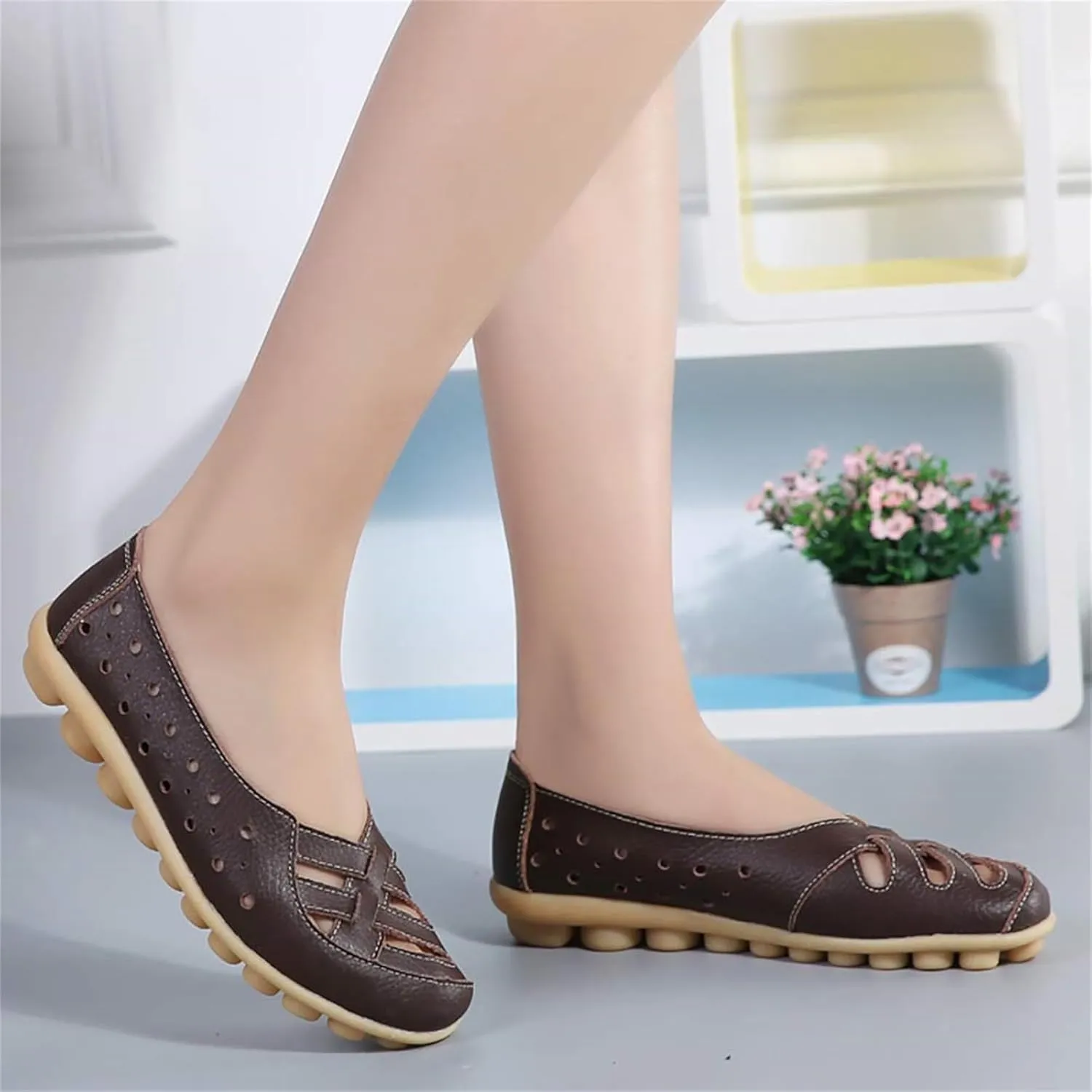 Women's Leather Sandals Loafers Slip-Ons Flats Sandals Casual Walking Cutout Breathable Shoes