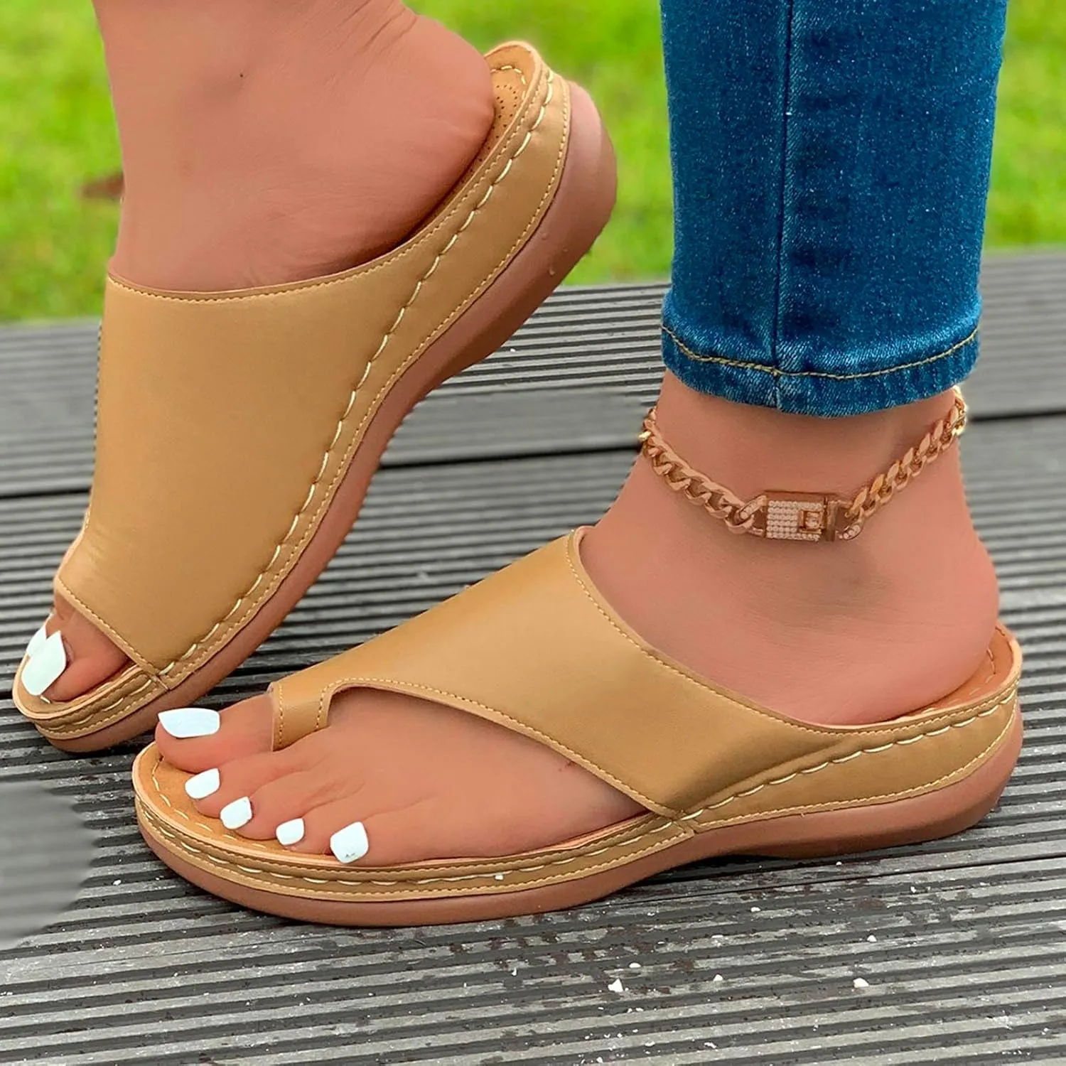 Women's Leather Wedge Sandals Arch Support Flip-Flops Walking Beach Sandals Slip On Open Toe Dressy Sandals