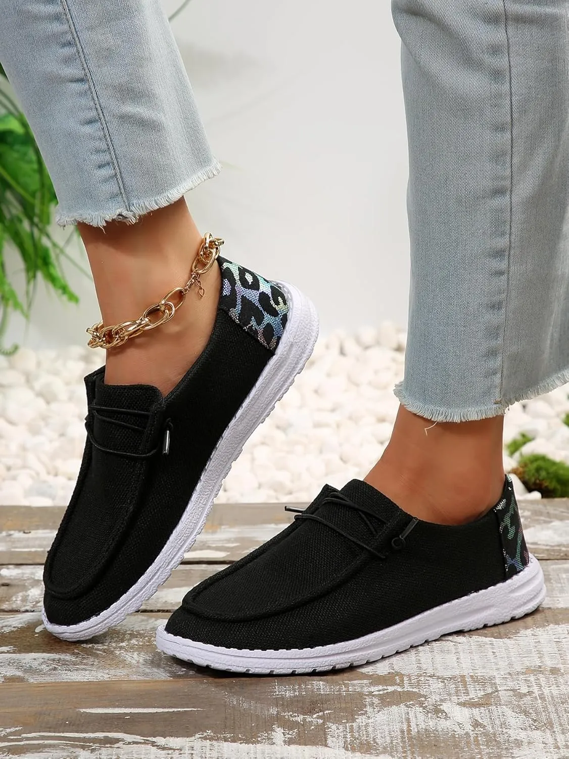 Women's Sunflower Print Canvas Casual Loafers Comfortable Light Weight Slip On Ultralight Sole Wide Boat Shoes Casual Lightweight Black Lace-Up Walking Flat Deck Shoes for Work and Traveling