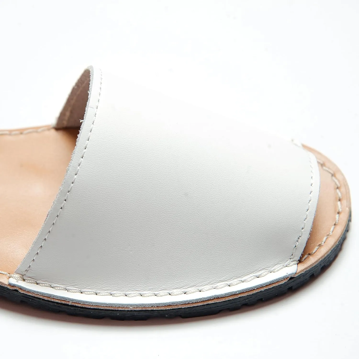 ZORIANA Sandals for Women Handmade Leather, Dressy, Comfortable Sling Back Shoes Flat - Fashion Exclusively Made in Spain - Avarca Summer Trending Slingback Shoes 2023, 100% Spanish Genuine Leather